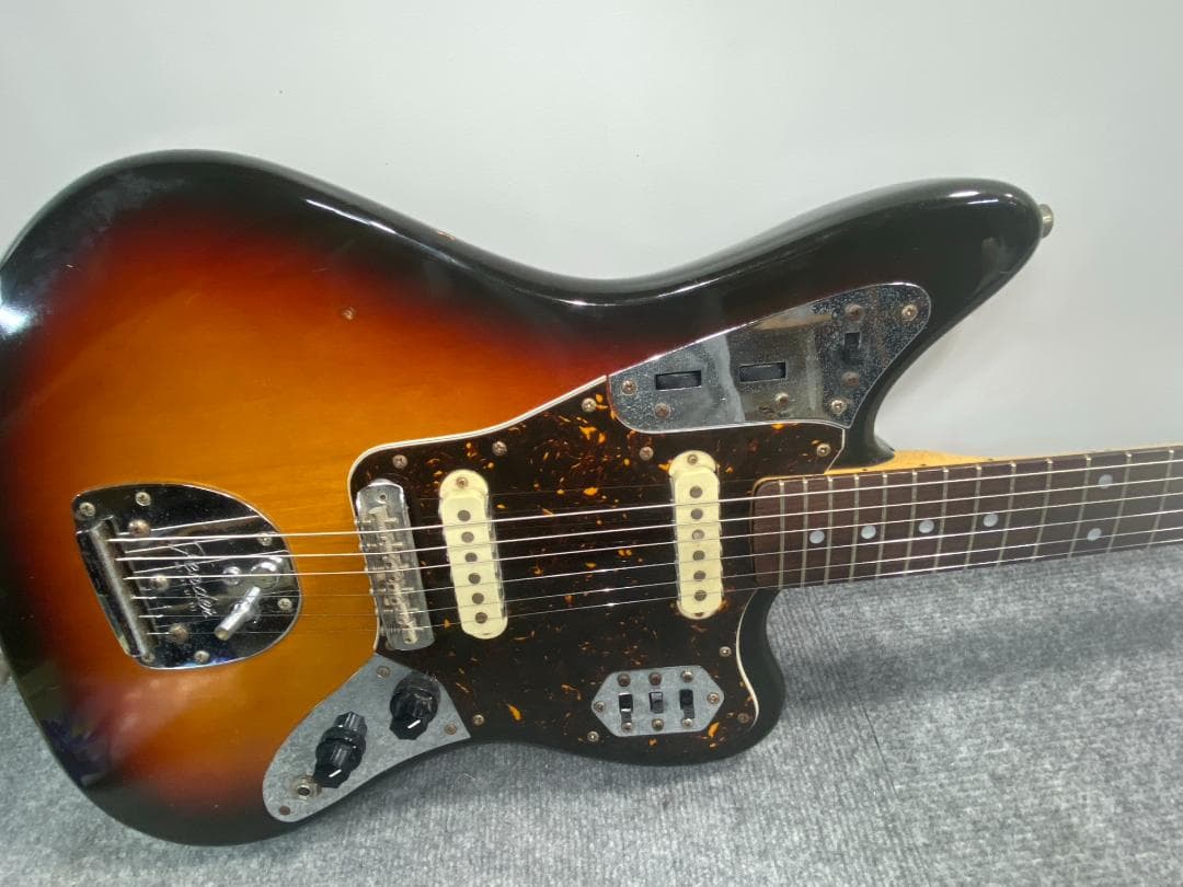 fender japan jaguar Iシリアル　ジャガー