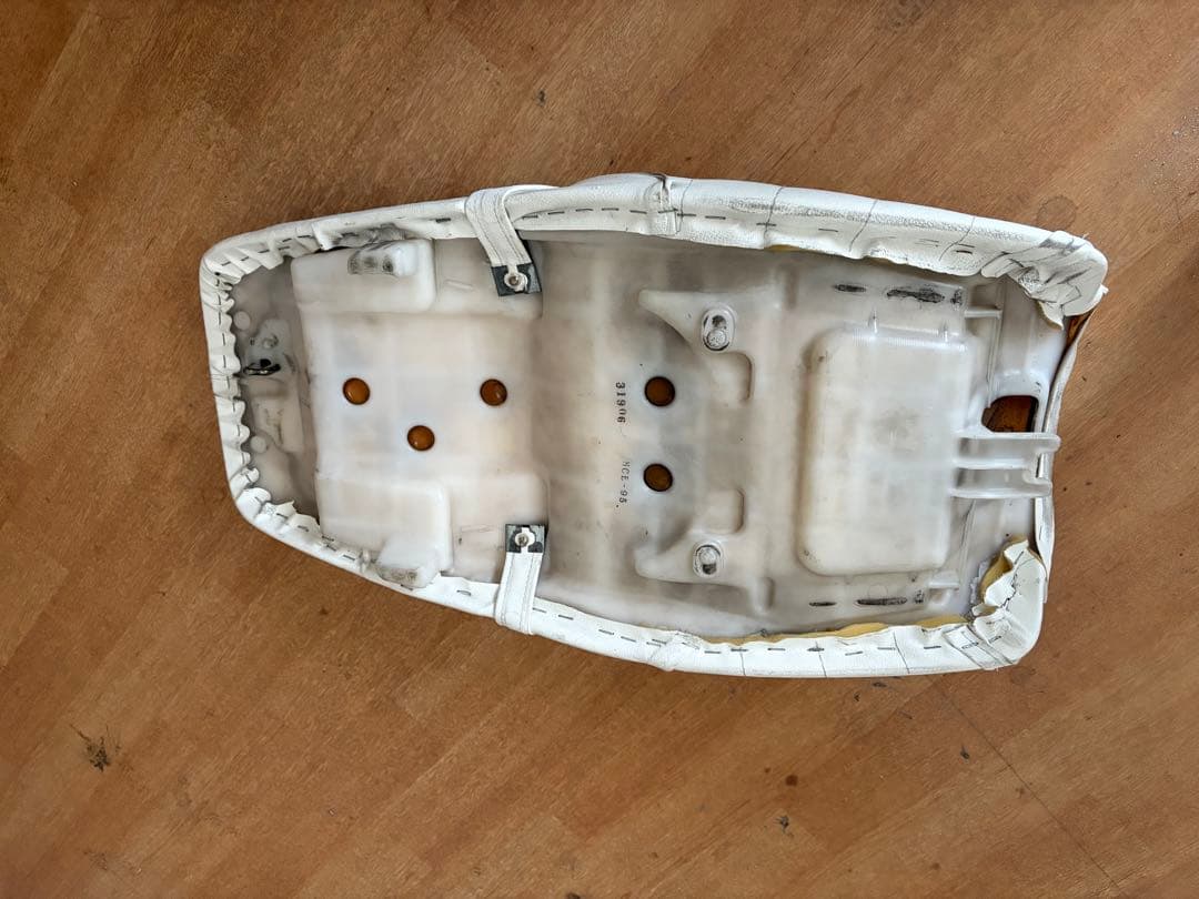 タックロールシート白　CB400SF NC39.42