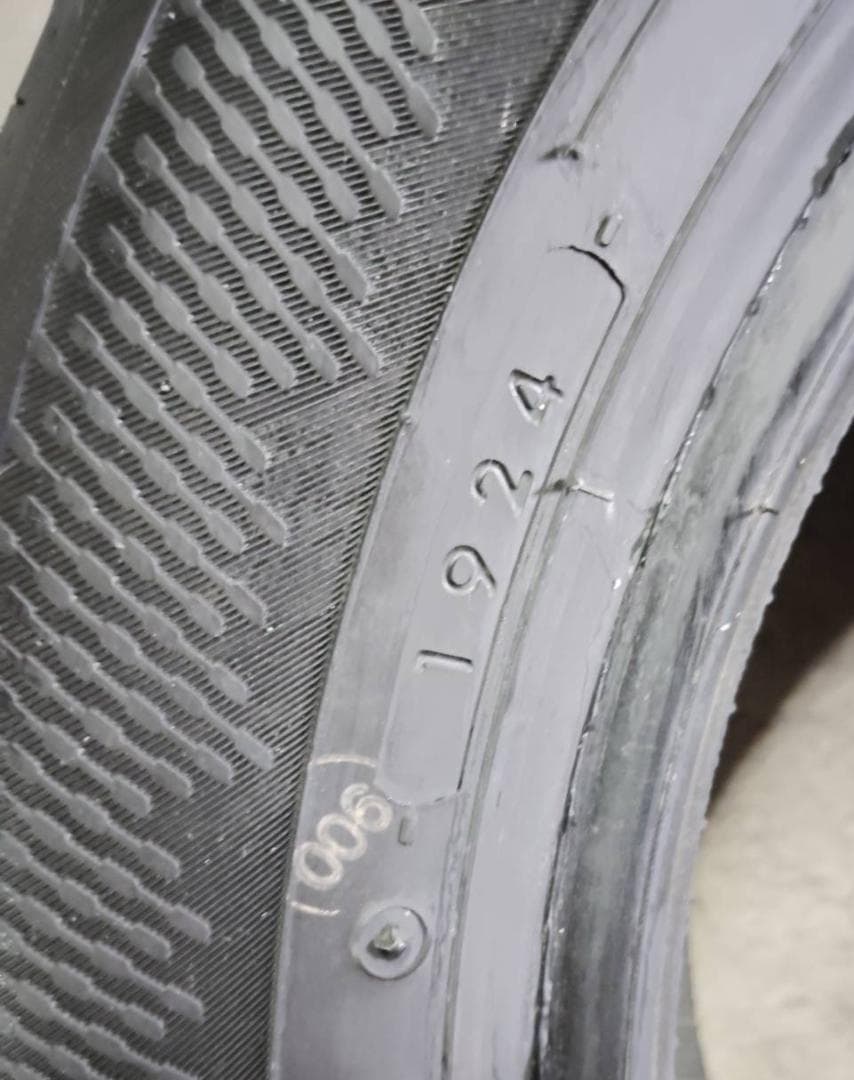 2024年製　ヨコハマタイヤ　アドバンデシベル 185/60R15 2本