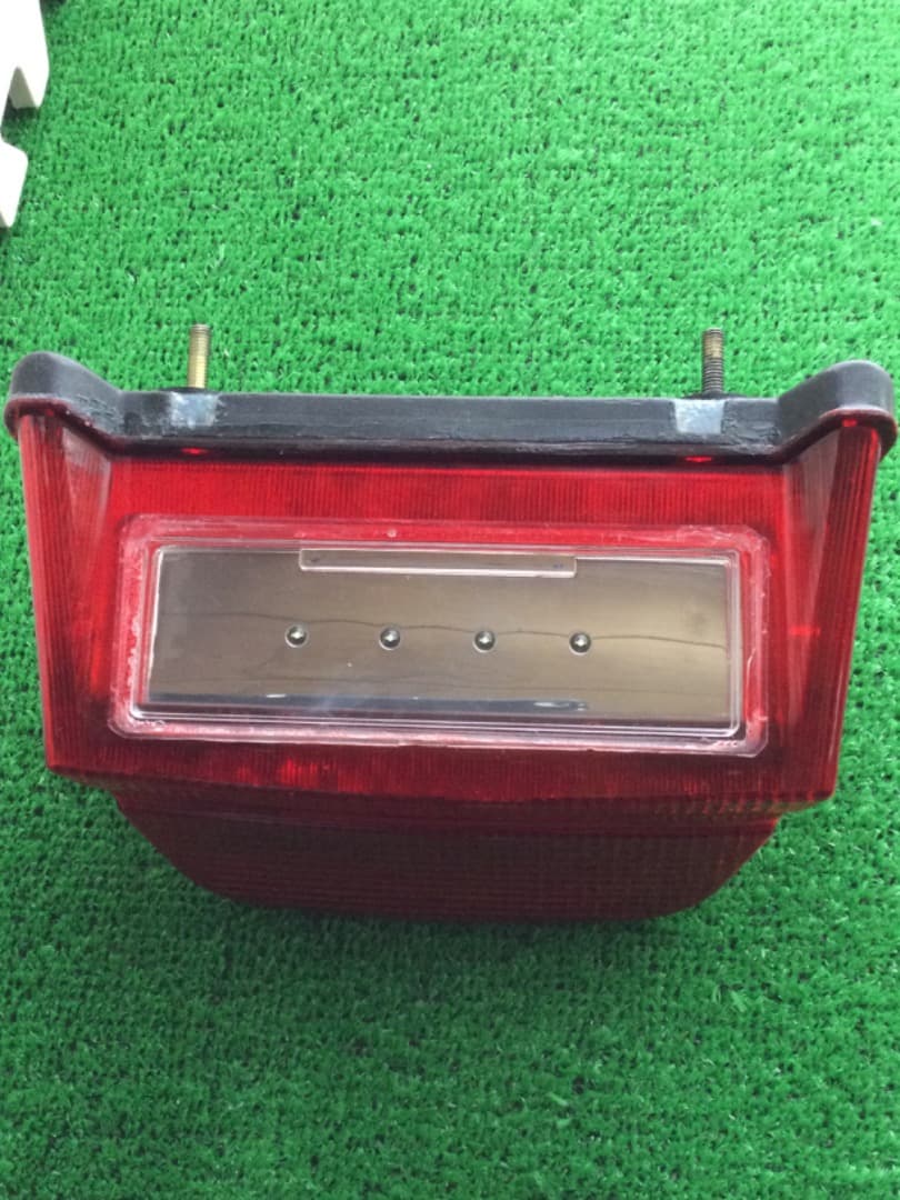 Kawasaki ZRX用赤色 LEDテールランプ (白色LEDナンバー灯付き)