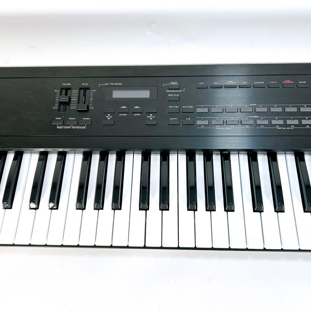 【美品】Roland D-10 61鍵盤シンセサイザー 動作確認済み 送料無料