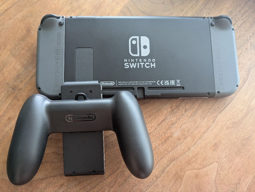 Nintendo Switch 本体【Joy-Con(L)/(R) グレー】
