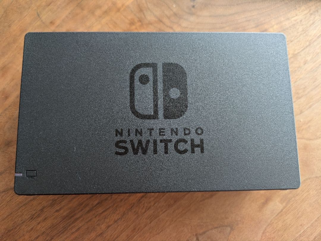 Nintendo Switch 本体【Joy-Con(L)/(R) グレー】