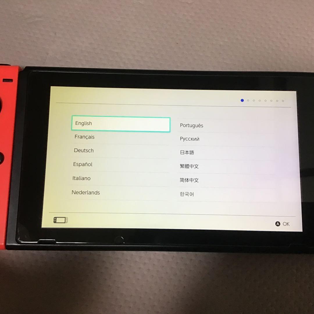 Nintendo Switch ネオンレッド/ブルー 本体　カセット２つ付き