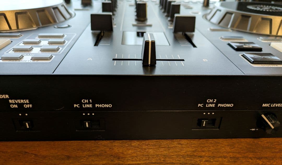 Roland DJ-505 Serato DJ Pro 対応