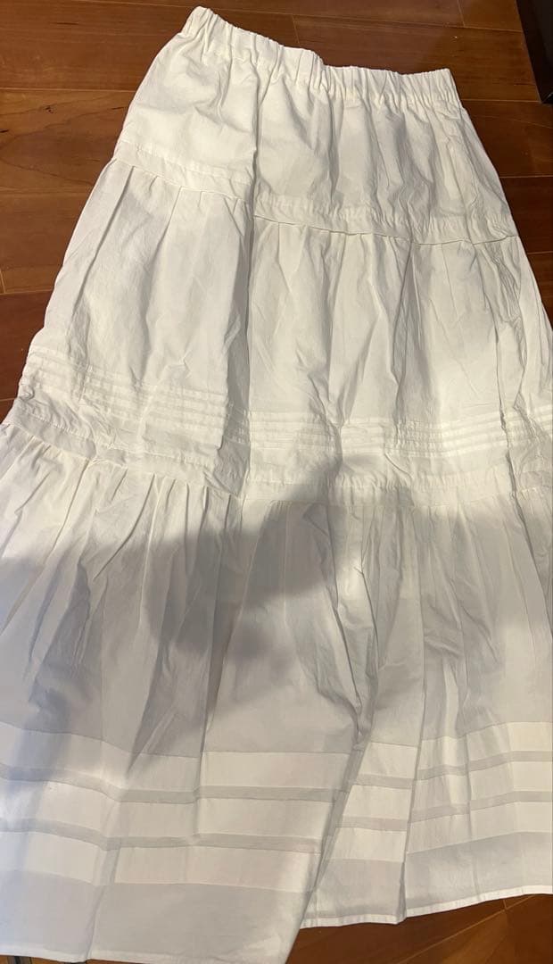 新品　DISCOAT タックフレアスカート