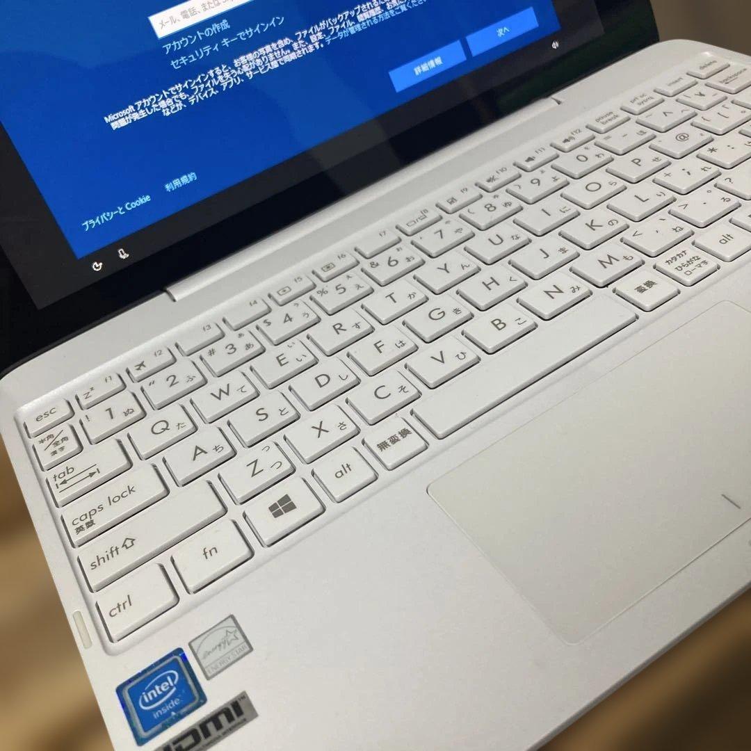 ASUS TransBook HDMI端子付き