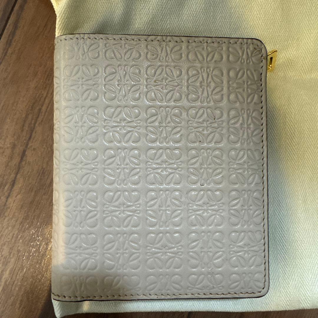 loewe 二つ折り財布