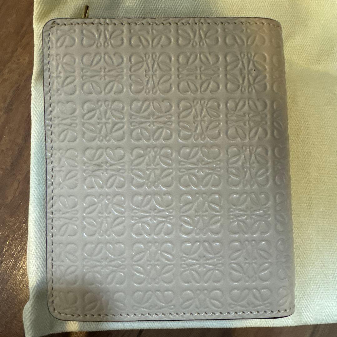 loewe 二つ折り財布
