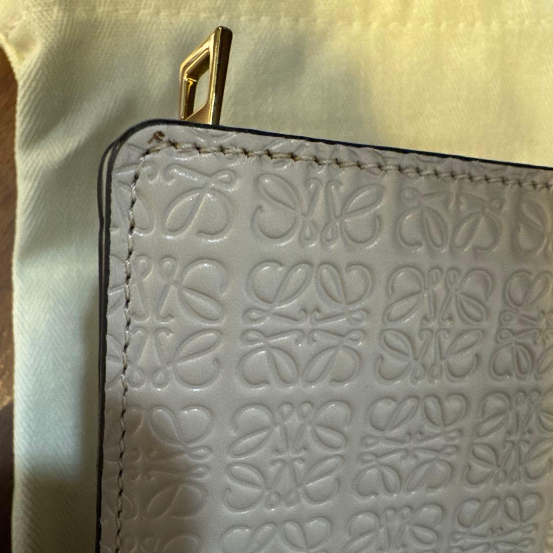 loewe 二つ折り財布