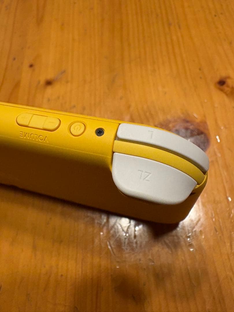 【美品】Nintendo Switch lite　イエロー　外箱あり