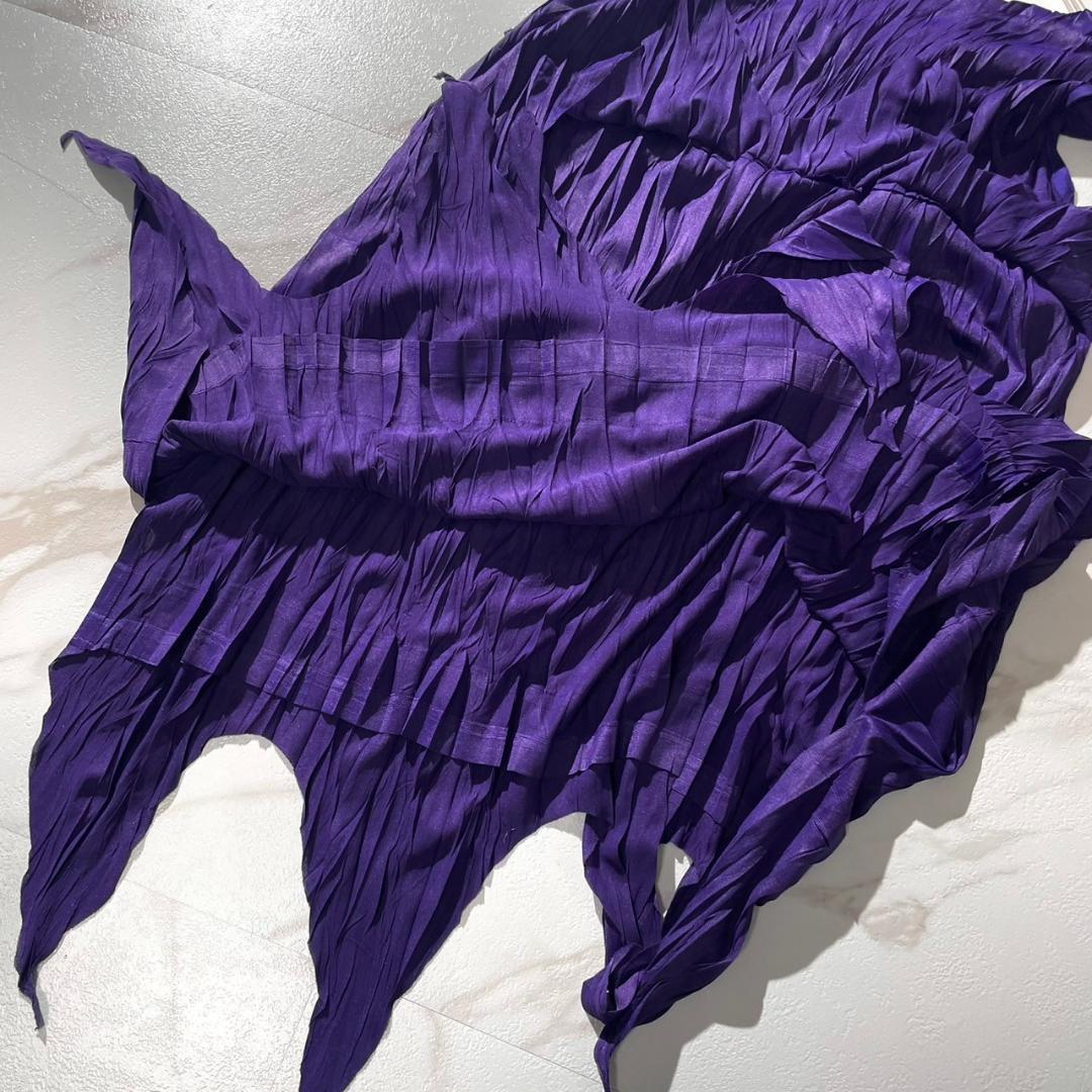 美品✨プリーツプリーズ イッセイミヤケ 変形 ノースリーブ シワ加工 カットソー