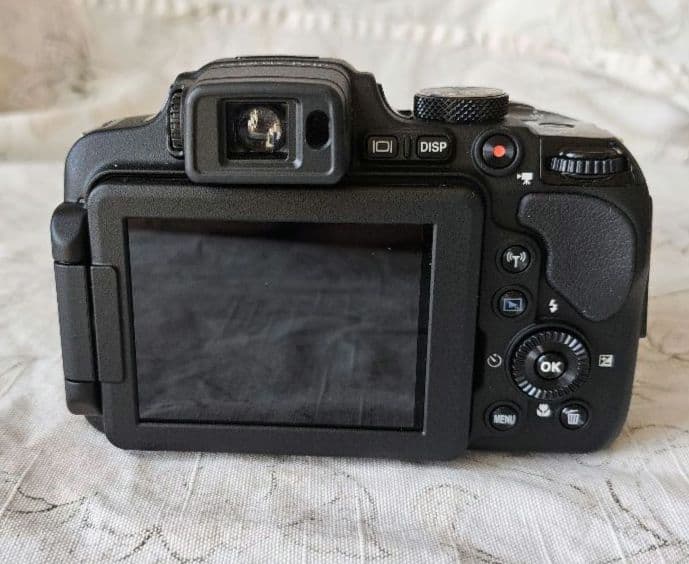【美品】Nikon COOLPIX P610 60倍 ブラック 専用ケース付き