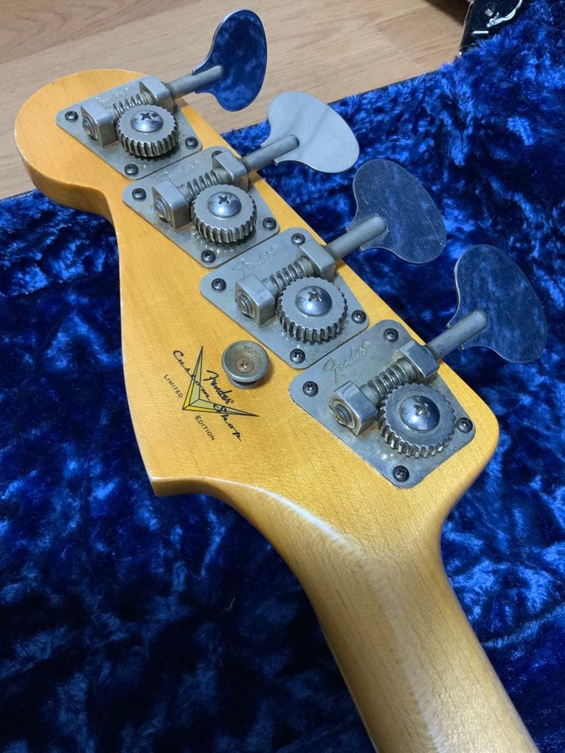 ベース Fender Custom Shop 1966 Jazz Bass
