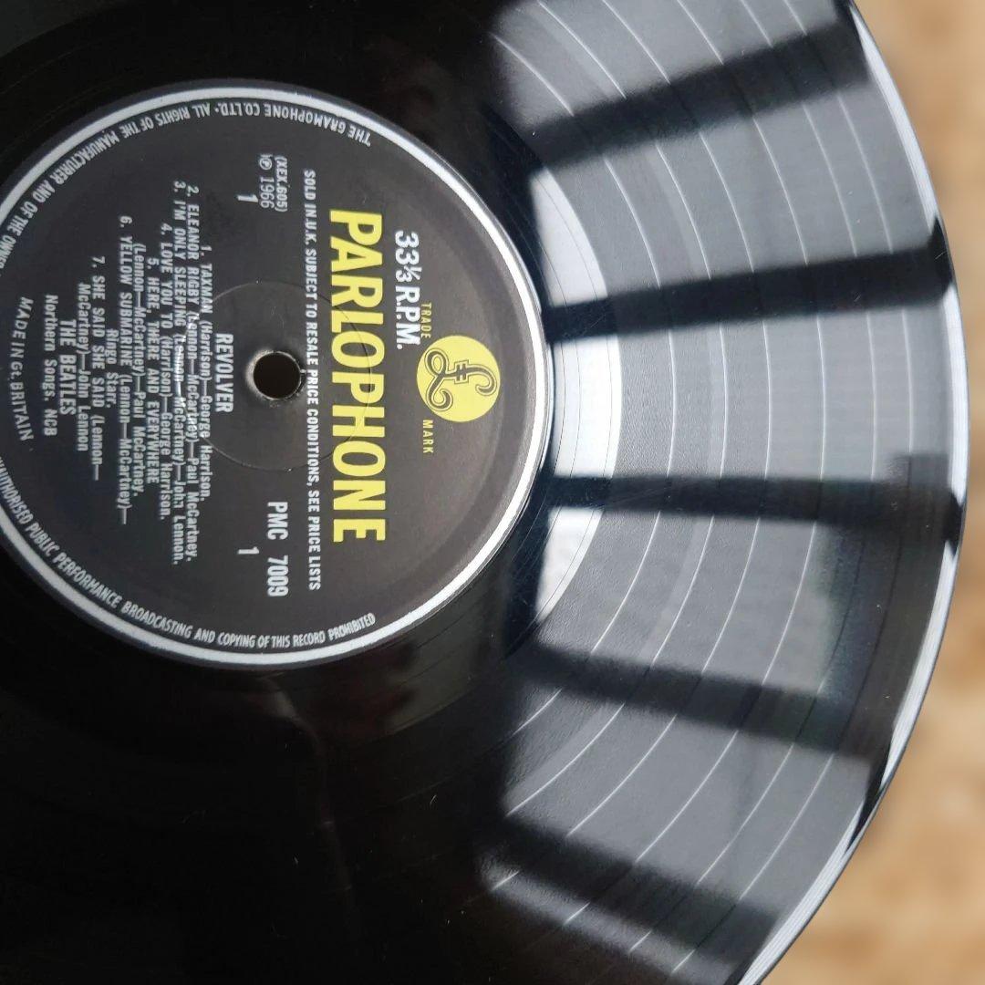 ウルトラレア英国THE BEATLES REVOLVER