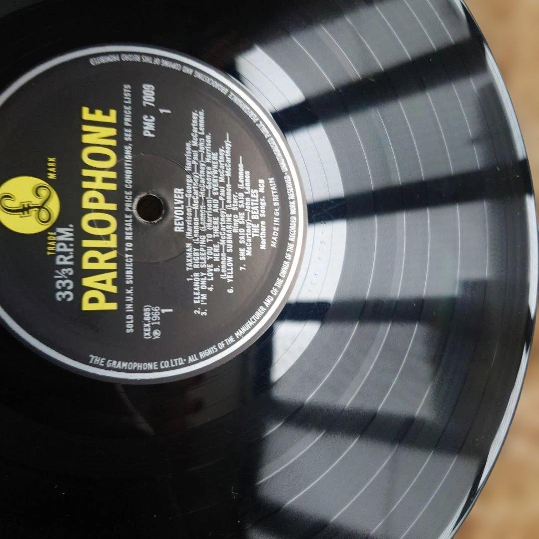 ウルトラレア英国THE BEATLES REVOLVER