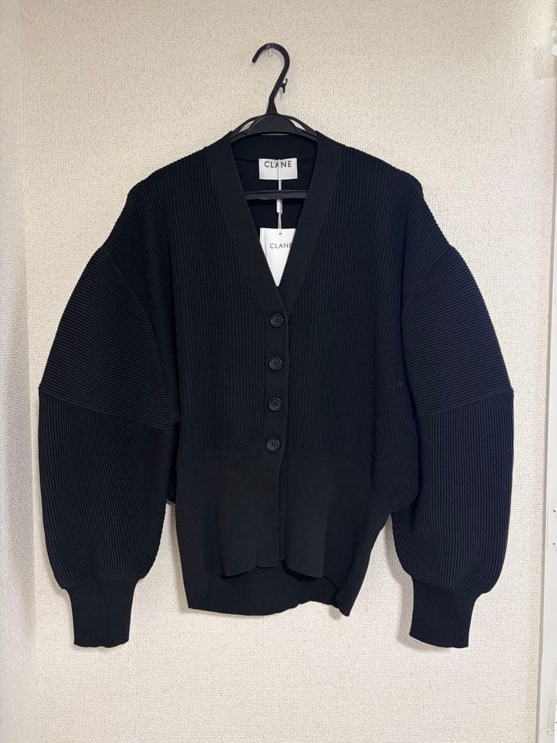 CLANE CURVED SLEEVE KNIT CARDIGAN ブラック