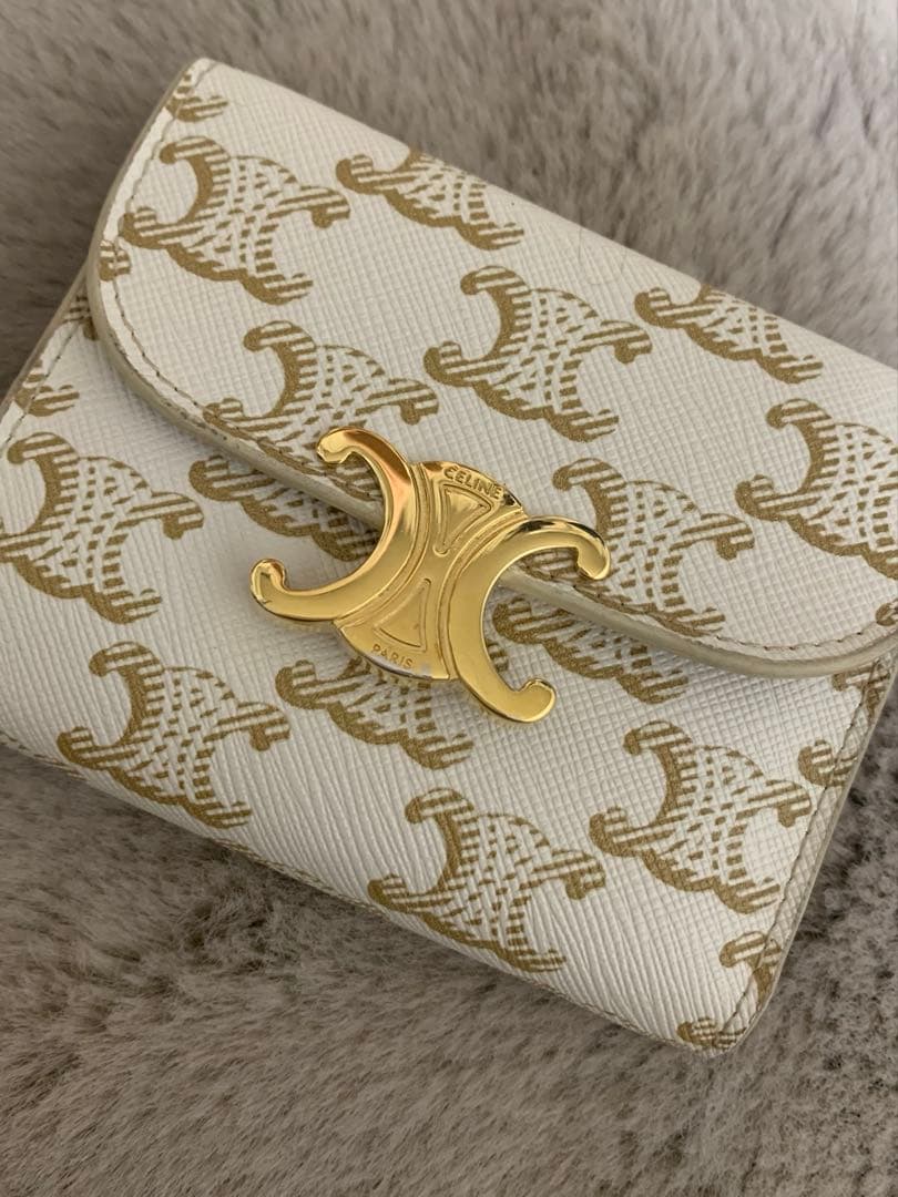 【美品】CELINE セリーヌ レザー トリオンフ 三つ折り財布