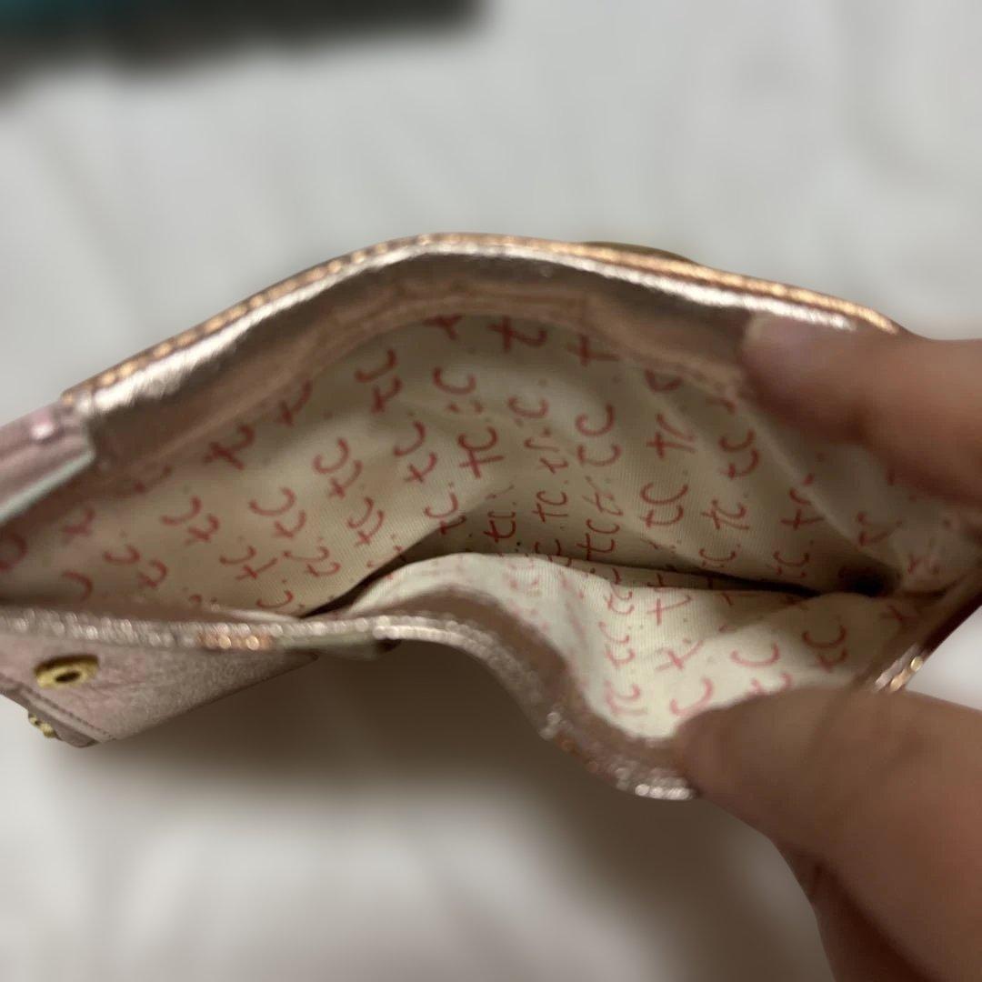 ツモリチサト　二つ折り財布