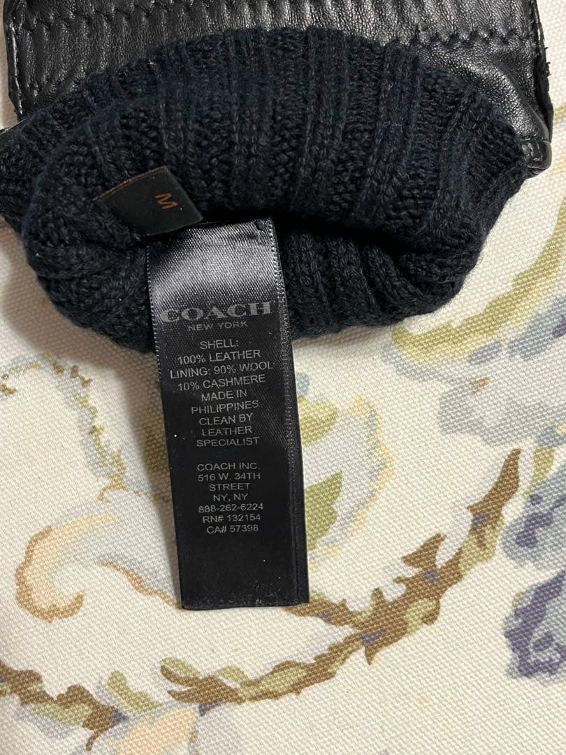 COACH ブラック レザー手袋　Mサイズ