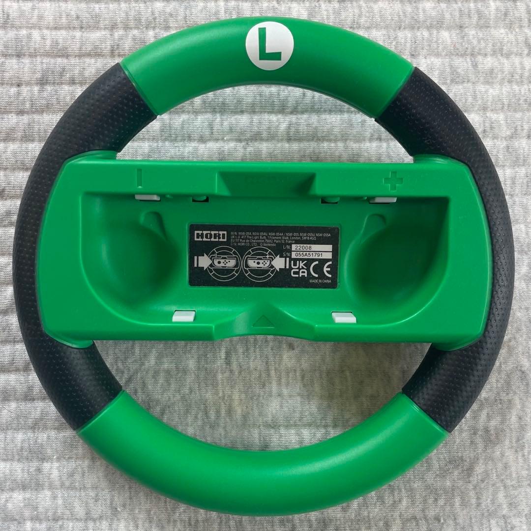 マリオカート8デラックス　HORI Joyコン　ハンドル　マリオ　ルイージ