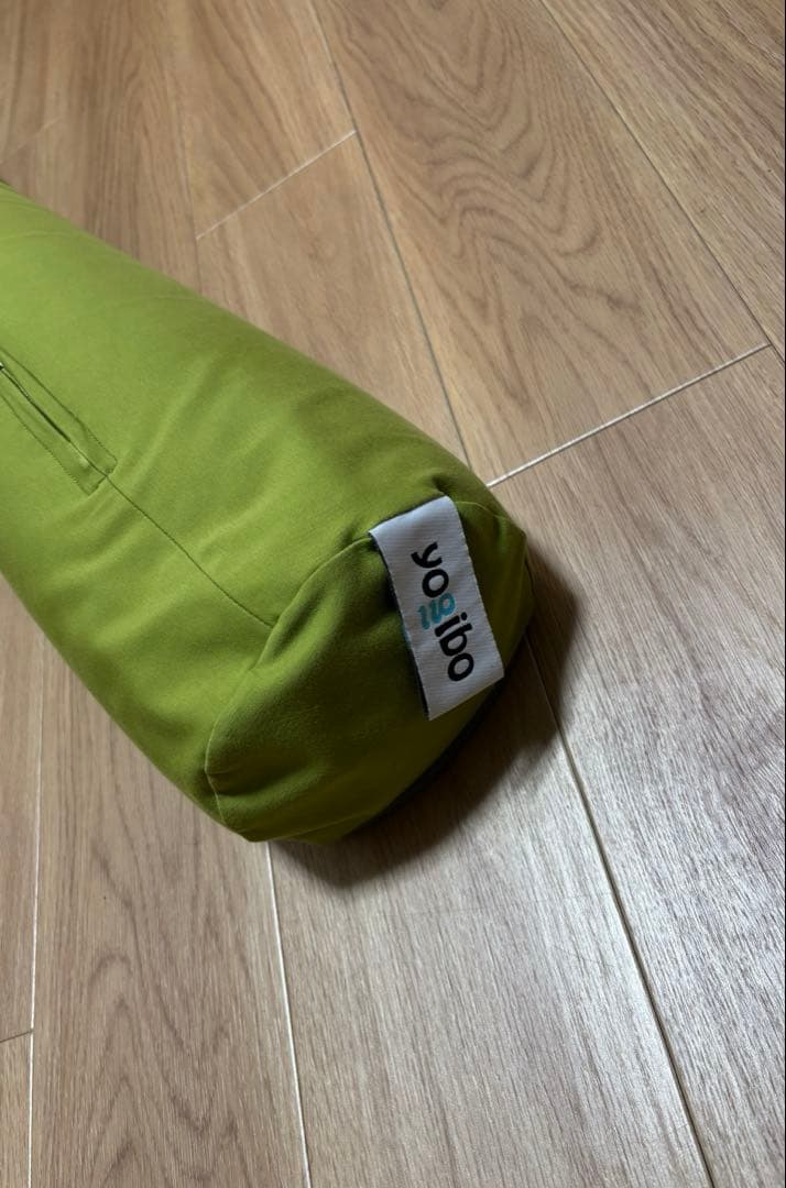【美品】Yogibo ライムグリーン ロールミディ Roll Midi ヨギボー
