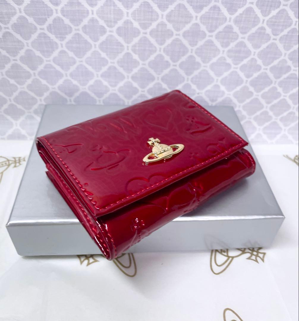 【大人気✨️ショッパー付き】新品 Vivienne Westwood エナメル 赤