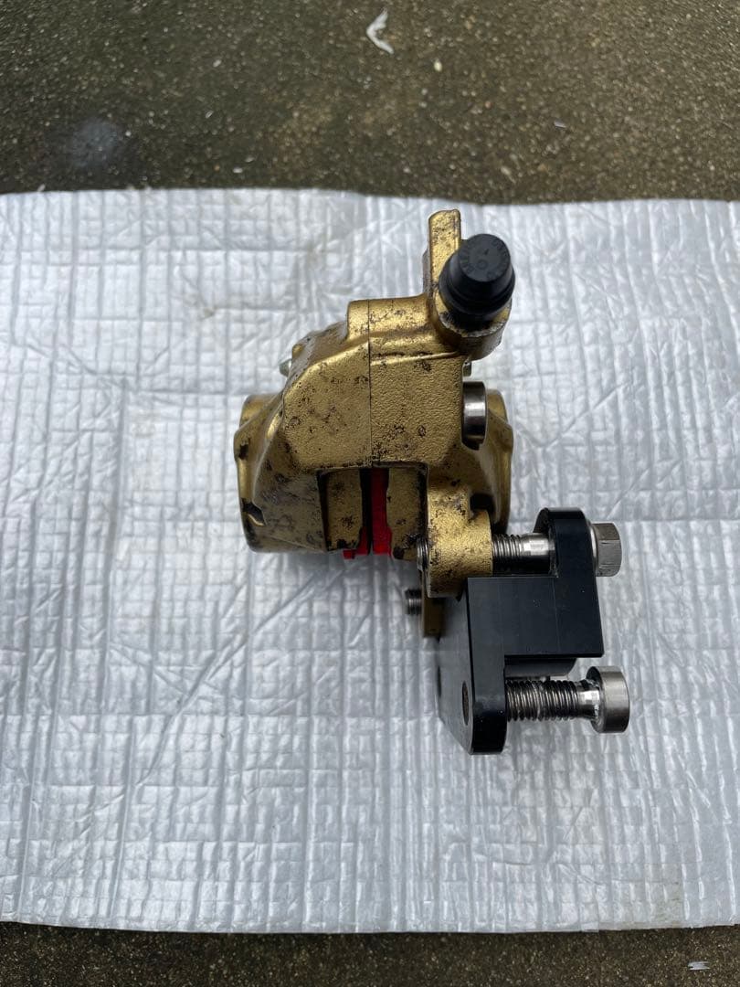 ヤマンボ　Brembo キャリパー　スズキZZ
