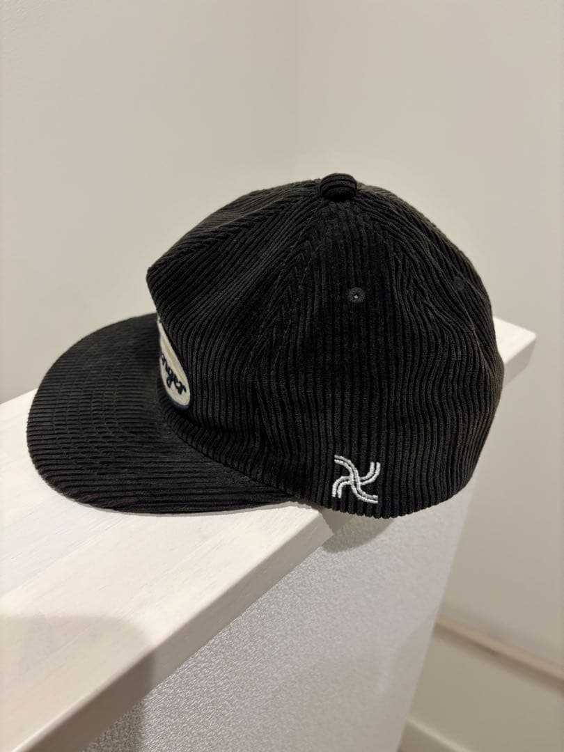 Challenger コーデュロイキャップ 黒