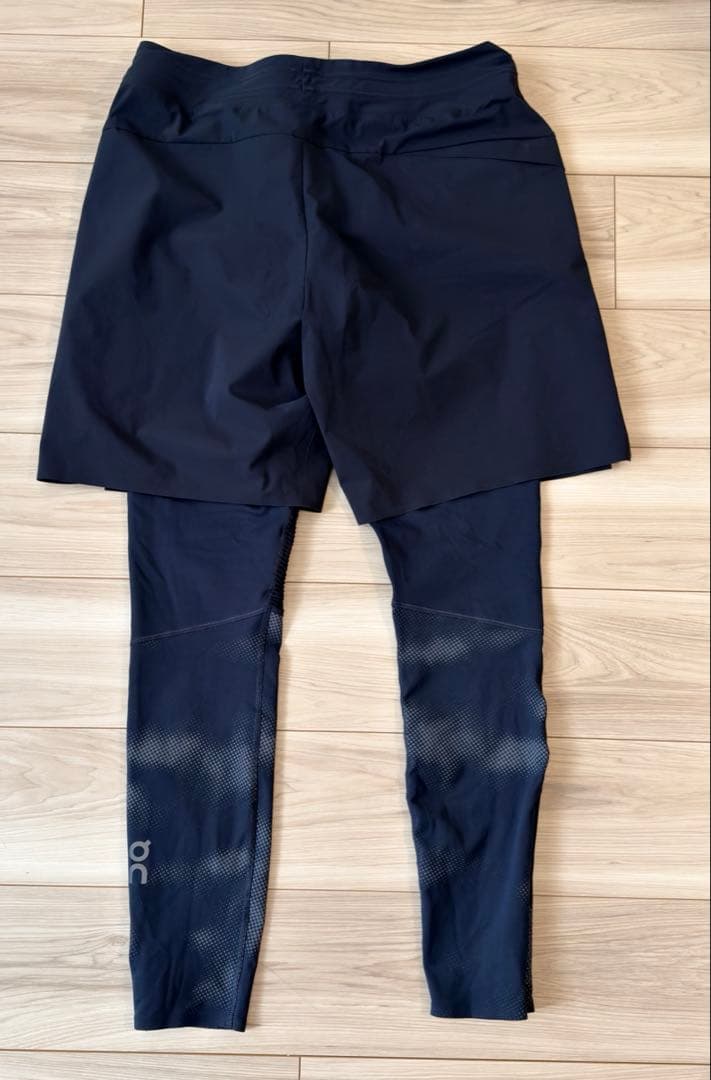 On HYBRID SHORTS TIGHTS付き/M