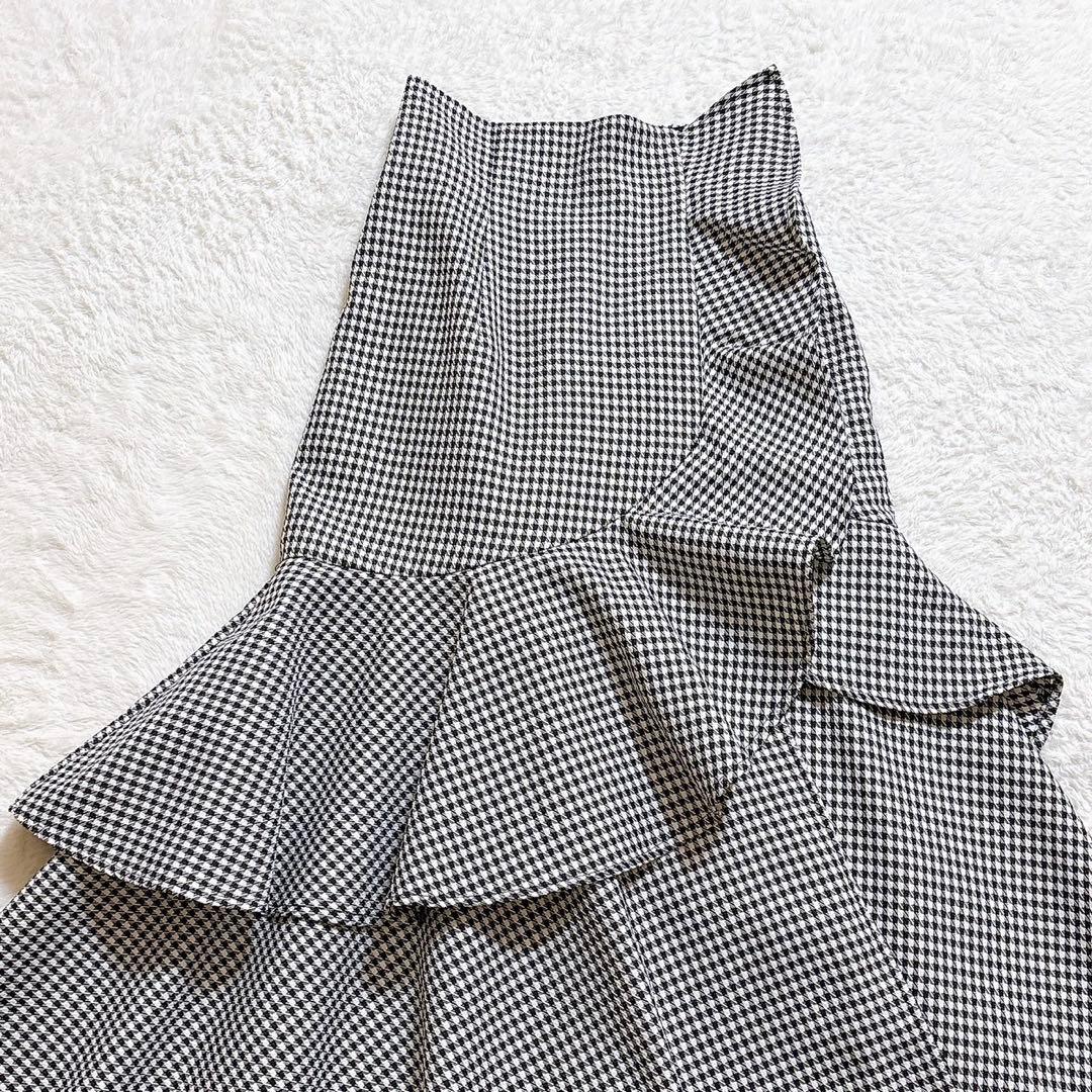［超美品］rienda リエンダ　千鳥フリルスリットスコートショートパンツ