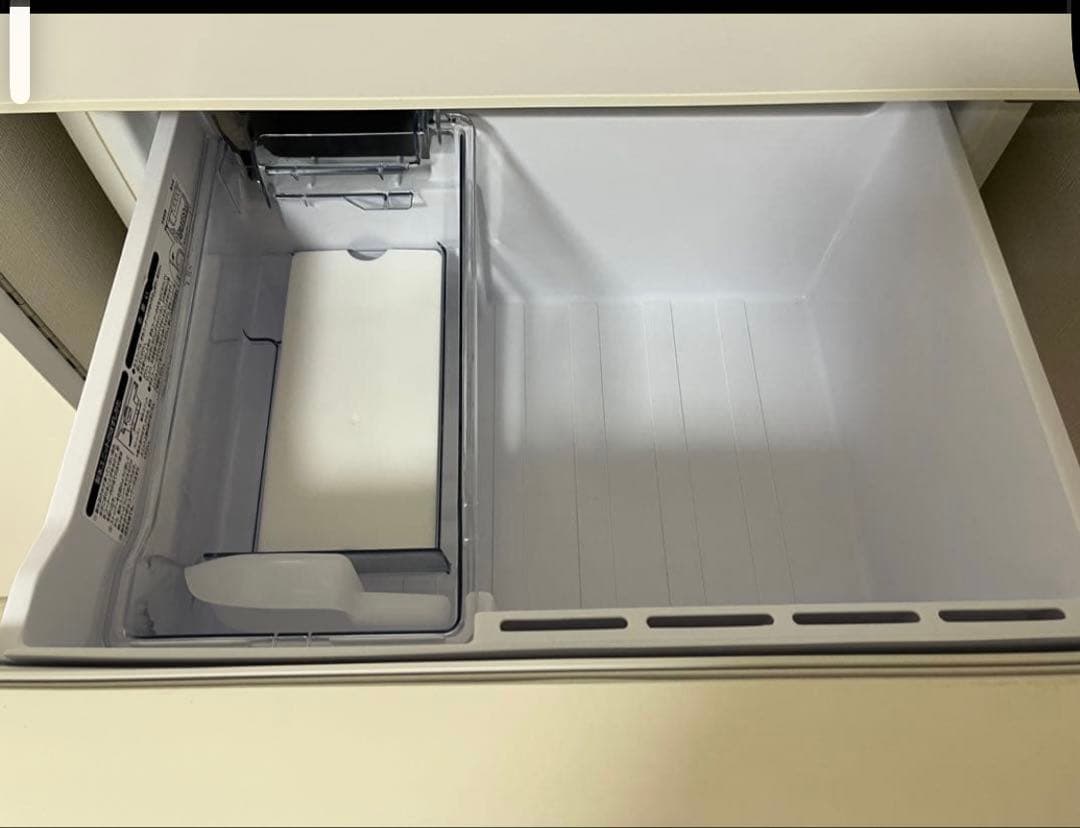 ☆なーさん専用☆自動製氷付き☆AQUA 冷蔵庫 【AQR-SV24J】ホワイト