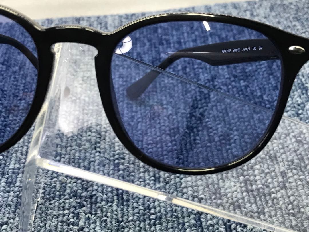 早い者勝ち、美品で安いRay-Ban RB4259F 601/80サングラス