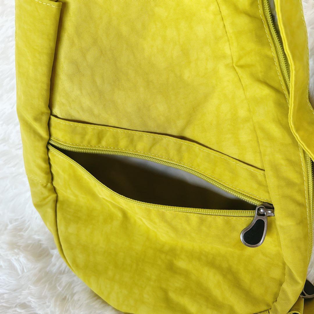 ☆美品☆【ヘルシーバックバッグ】　ボディバック　軽量