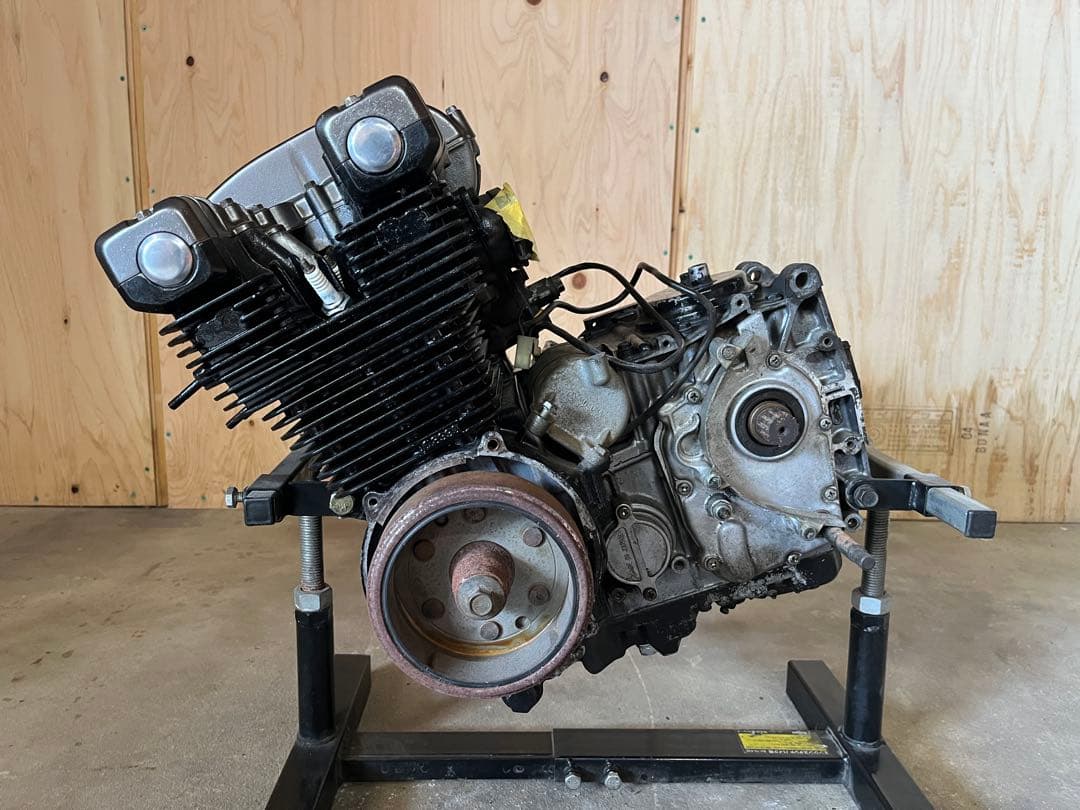 ゼファー400 エンジン