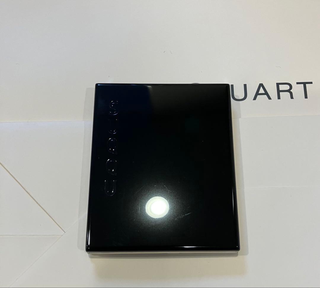 SUQQU メルティング パウダー ブラッシュ 105 白空　限定色　チーク