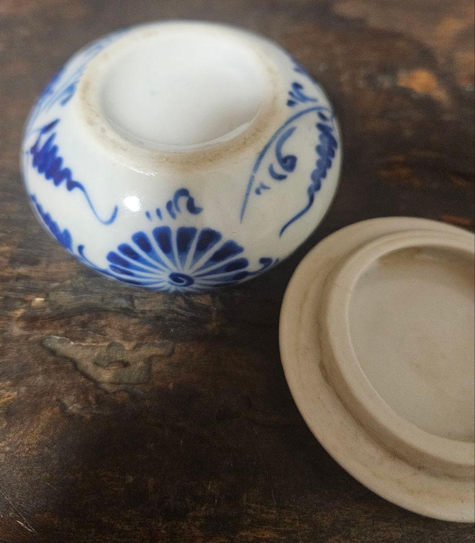 明治時代　古伊万里　染付　安南染付写し 菊唐草文様　香合　蓋物　茶道具茶器