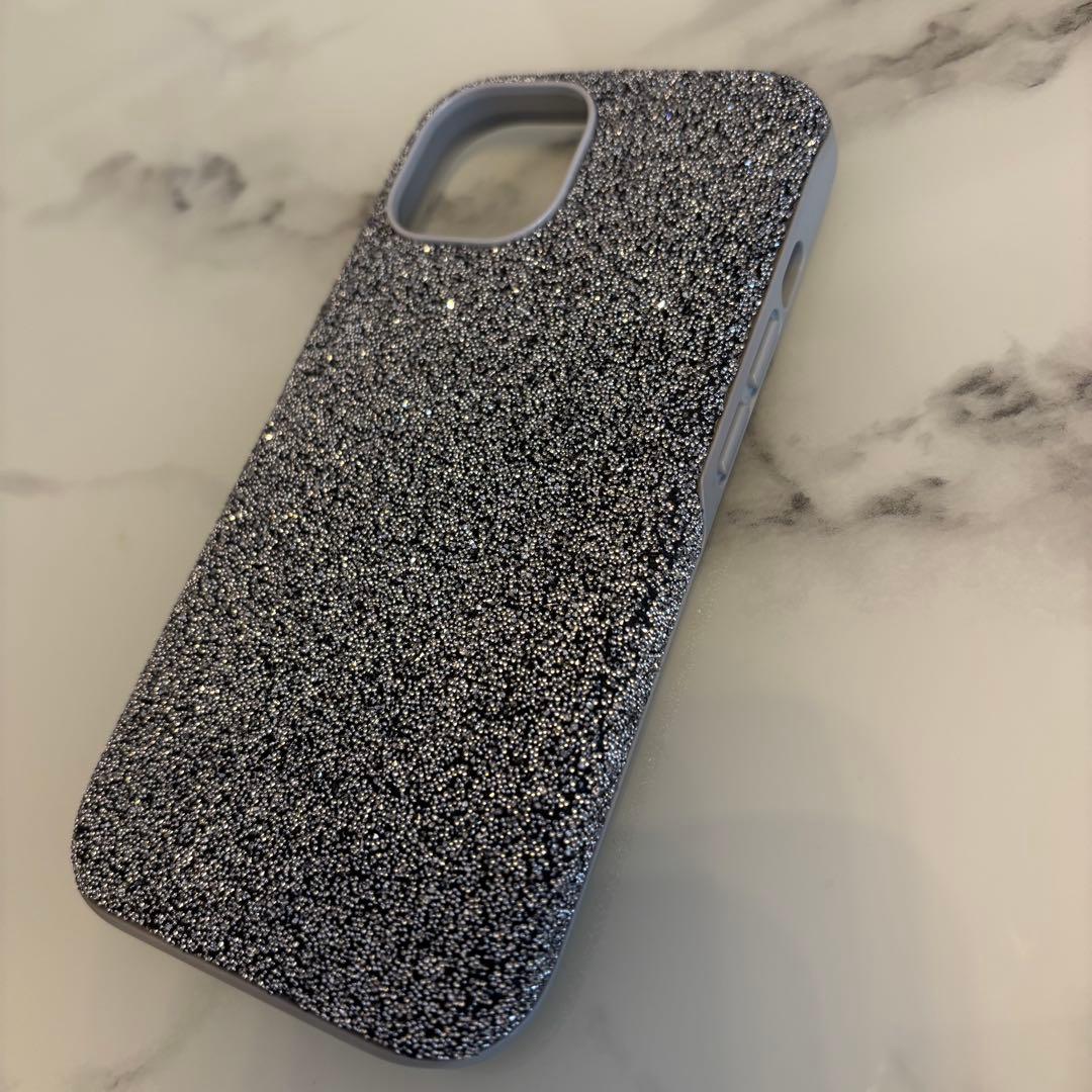 美品　SWAROVSKI iPhone15ケース