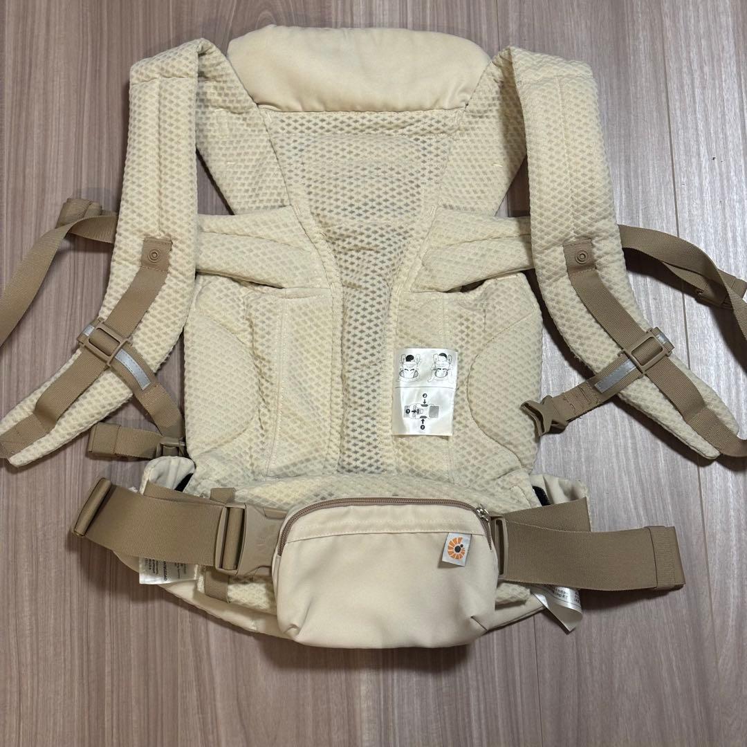 ergobaby エルゴ 抱っこ紐 クリーム色 メッシュ