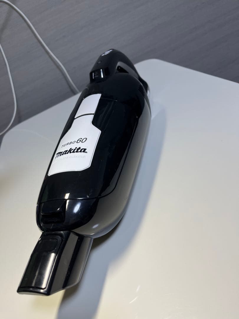 Makita CL100DW 充電式クリーナー