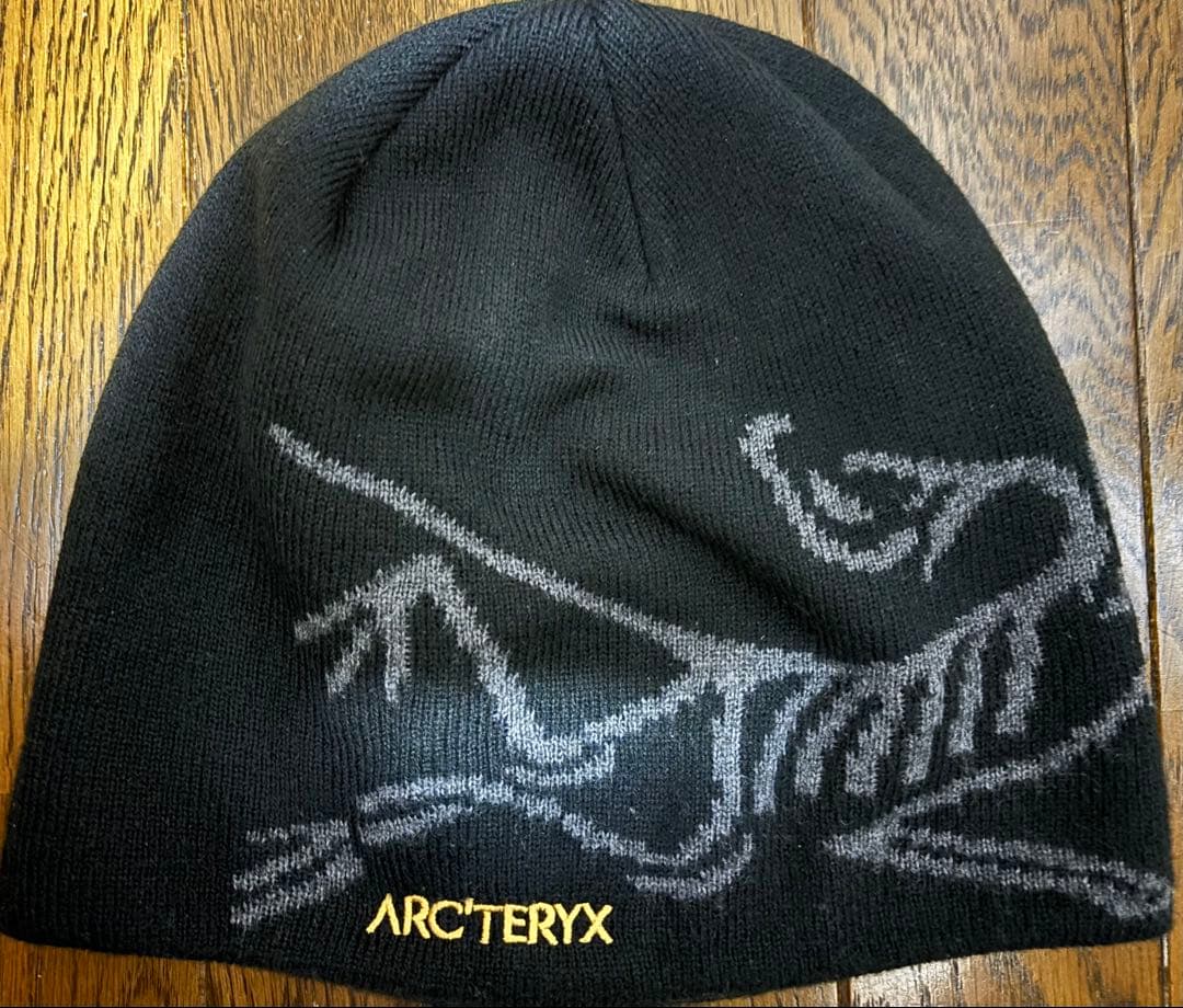 ARC'TERYX リバーシブルニット帽 ブラック グレー