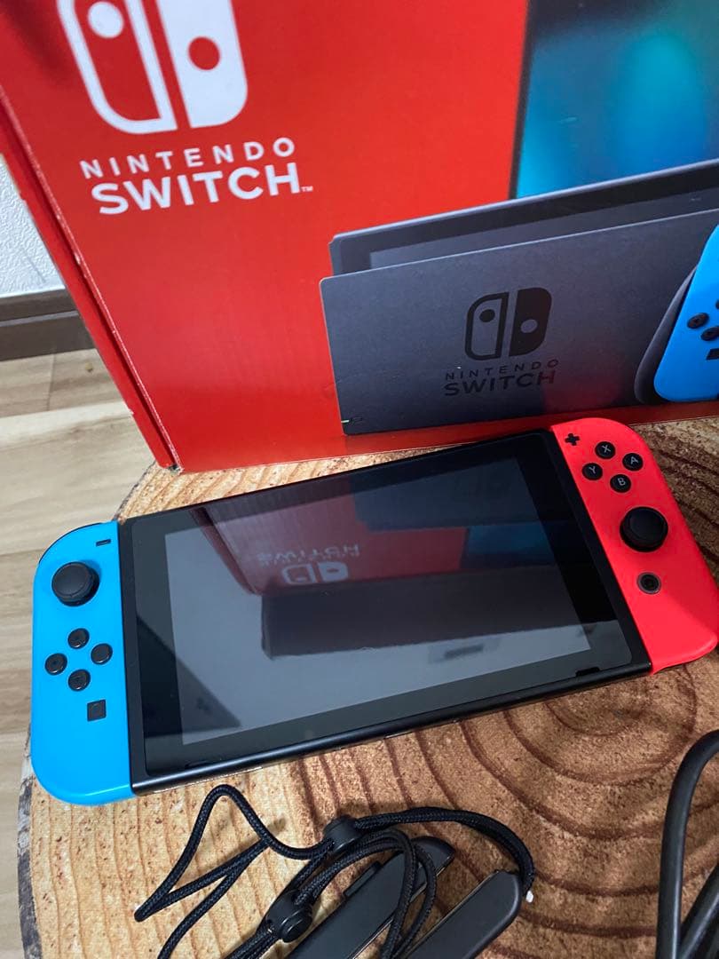 Nintendo Switch ニンテンドースイッチ本体　ネオン②