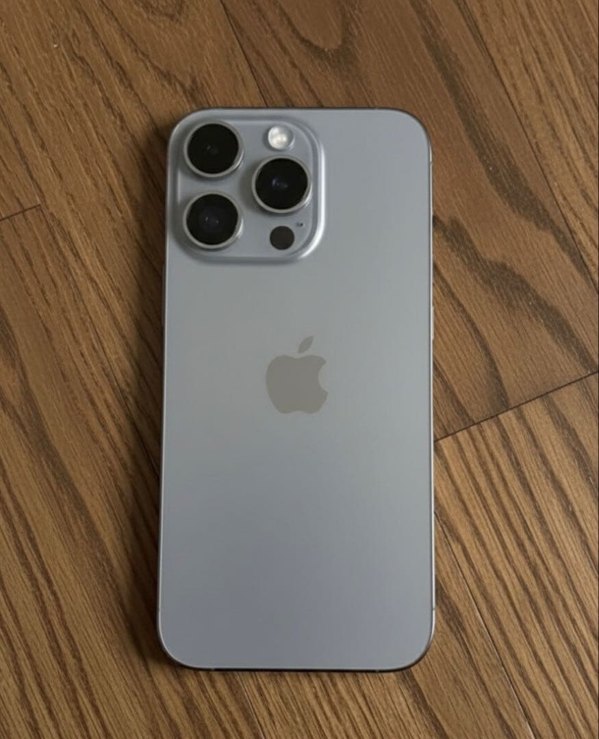 ジャンク品　iPhone15pro 256GB
