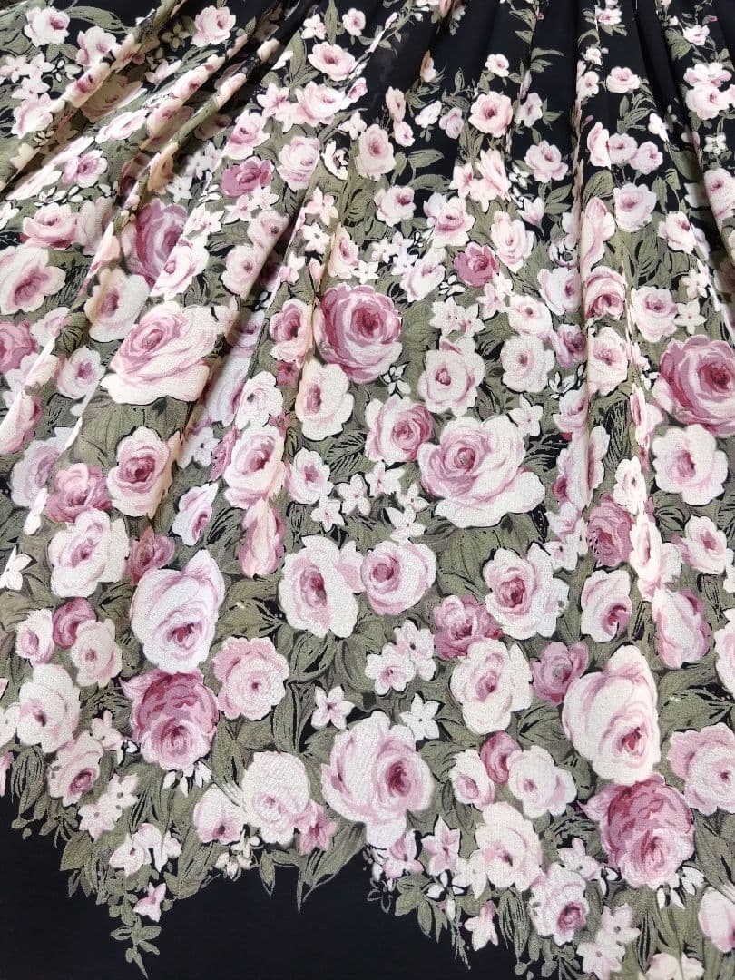 2月末まで限定値下げ　Moitie　薔薇プリントレースアップワンピース