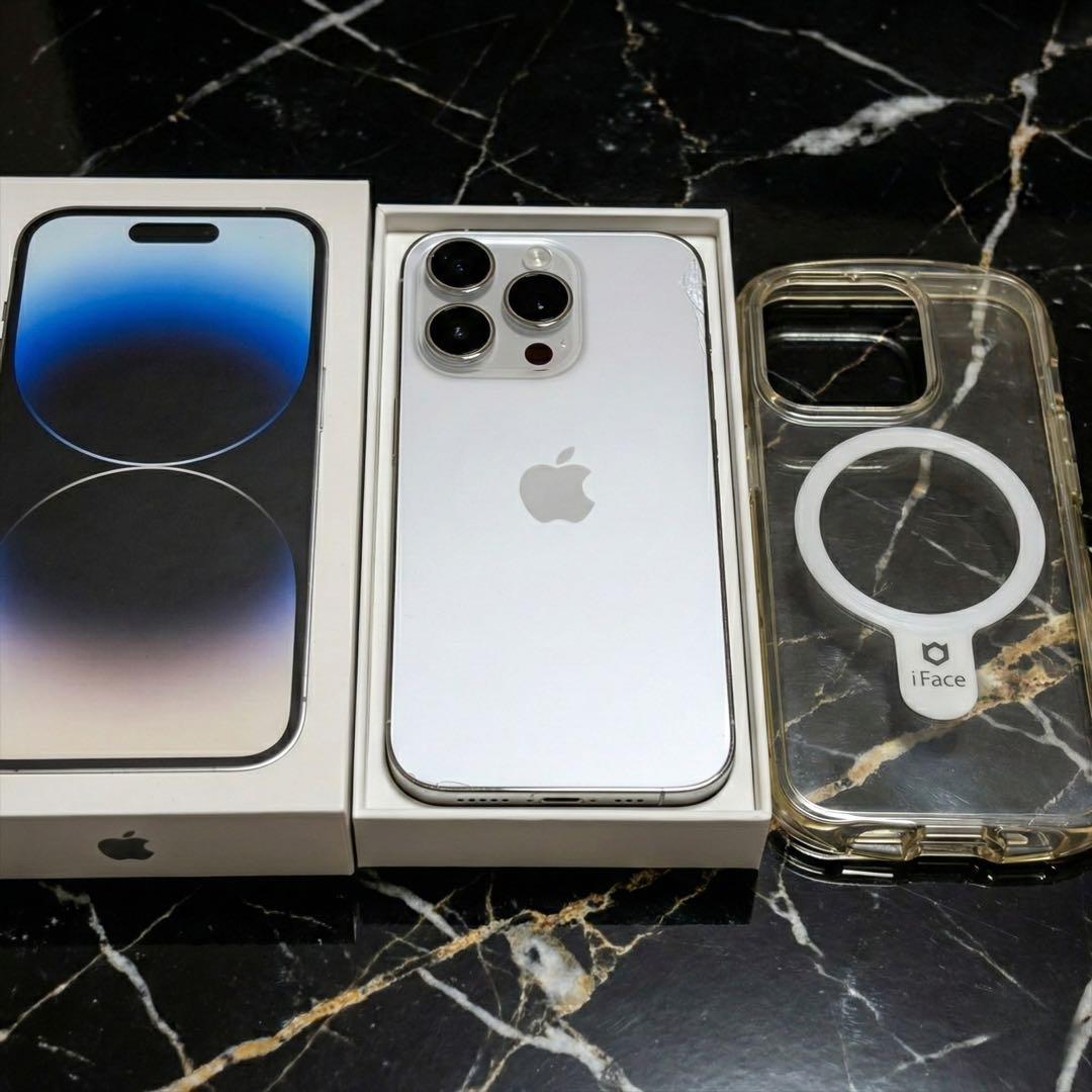 【ムッちゃん】Apple iPhone 14 Pro シルバー 本体