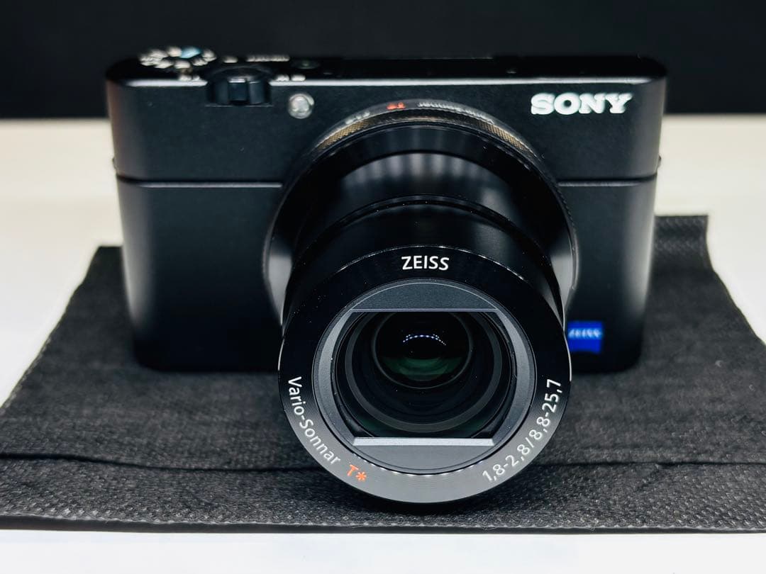デジタルカメラ SONY Cyber-shot RX100M5A
