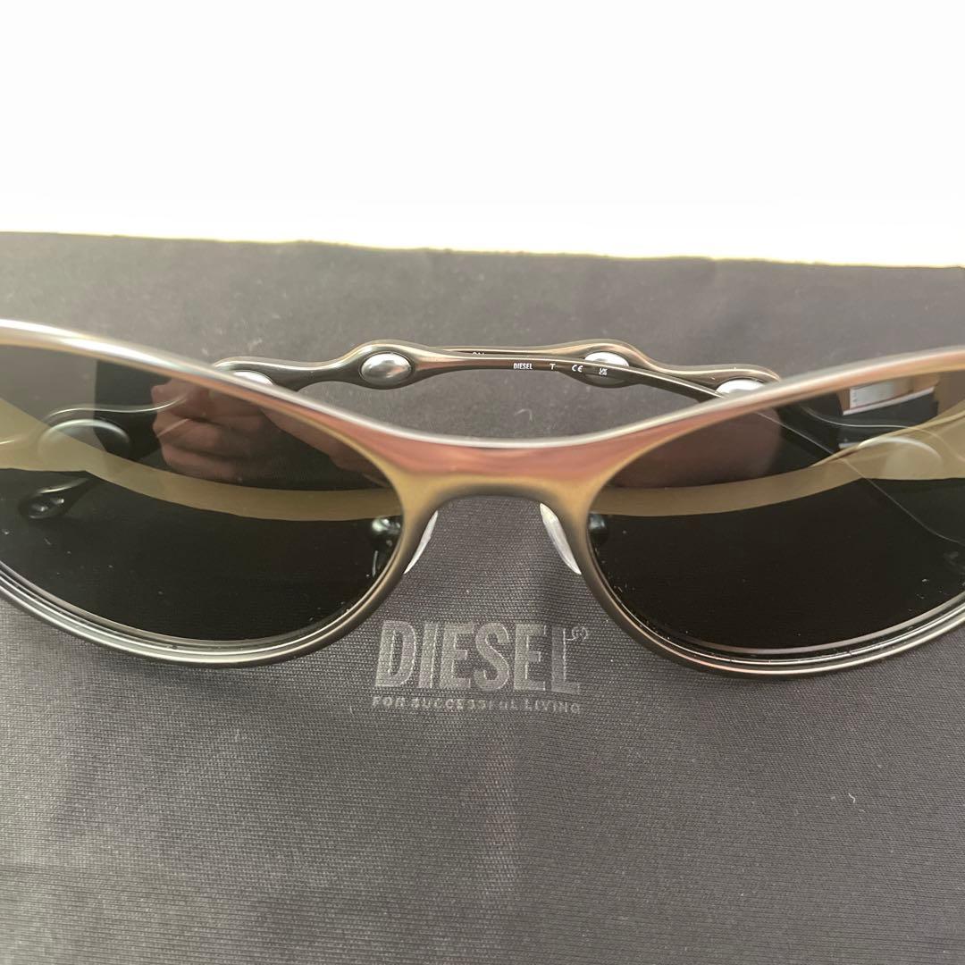 DIESEL ブラック メタルサングラス