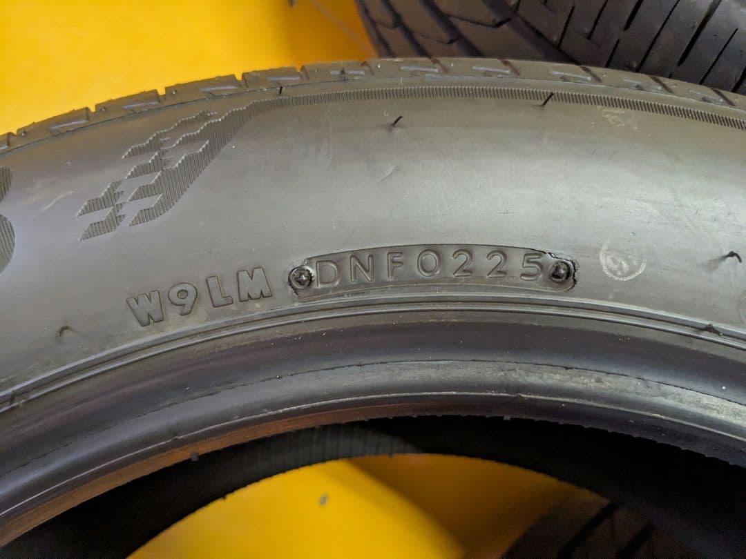 ブリジストントランザ　ノーマルタイヤTOO5　215/55R17