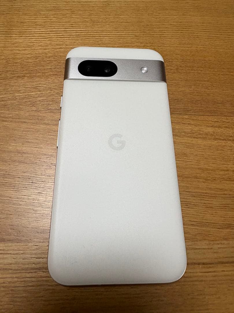 Google Pixel 8a ホワイト ケース付き