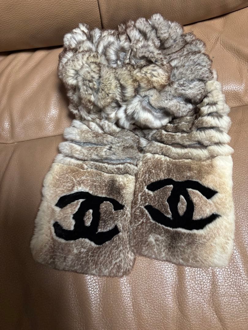 CHANEL オリラグマフラー
